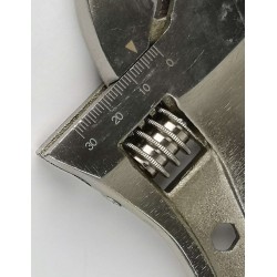Mader - Chave Crescente MHT 8" C/Borracha 61190